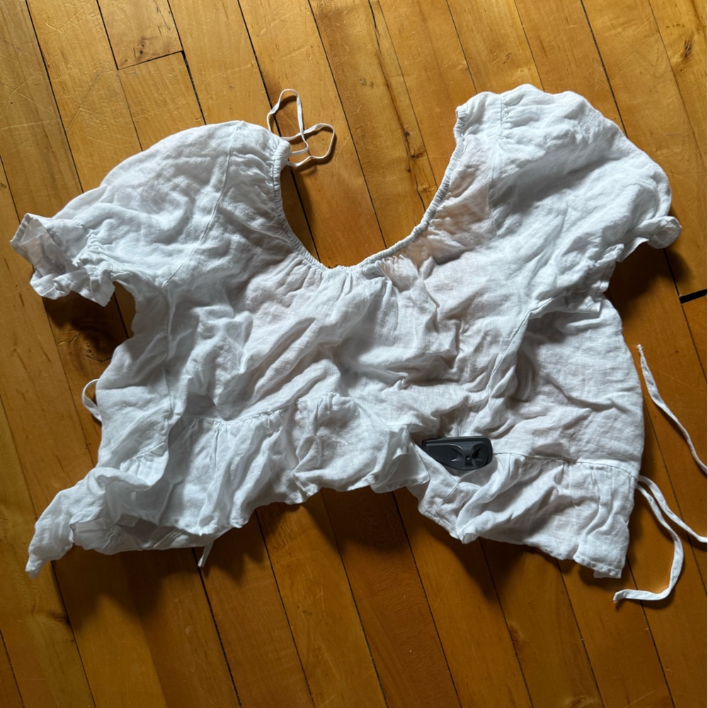 White crop top